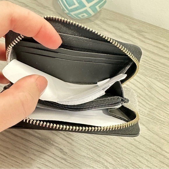 Kate Spade Small Zip Wallet - Picture 8 of 8